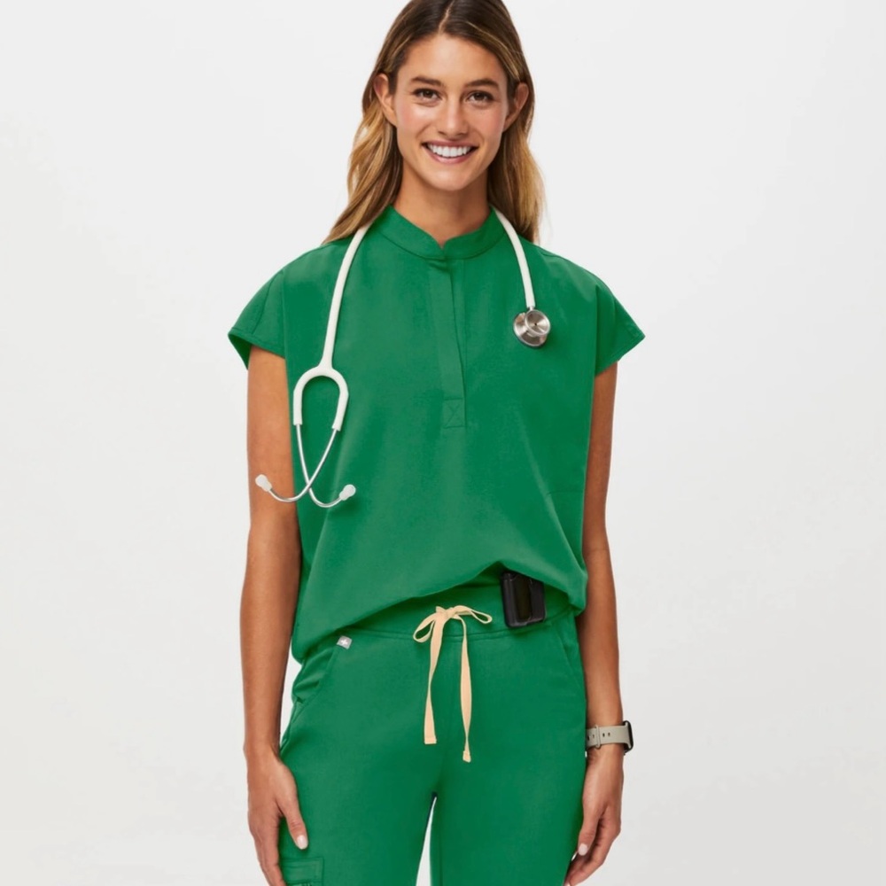 Figs Scrub Set (Indocyanine Green)